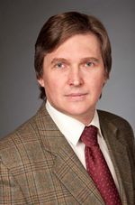    />Выпускник факультета журналистики МГУ им. М.В. Ломоносова и Института
Бизнеса и делового администрирования АНХ при Правительстве РФ (сейчас -
РАНХиГС).</em><em></em></p>
<p><em>Работал корреспондентом, обозревателем и редактором в московских и
федеральных газетах - &laquo;Московском комсомольце&raquo;, &laquo;Вечерней Москве&raquo;, журналах
Russian&nbsp;Petroleum&nbsp;Investor, &laquo;Огонек&raquo;, &laquo;Компания&raquo;. </em><em></em></p>
<p><em>Занимался изданием и дистрибуцией СМИ, рекламной деятельностью.</em><em></em></p>
<p><em>С 2005 по 2006 г возглавлял пресс-службу АФК &laquo;Система&raquo;, затем работал в
технологической &laquo;дочке&raquo; &laquo;Системы&raquo; - ОАО &laquo;Ситроникс&raquo;. С 2010 по 2014 гг.
руководил пресс-службой &laquo;РОСНАНО&raquo;. В настоящее время отвечает за
научно-популярные и просветительские проекты в Фонде инфраструктурных и
образовательных программ и группе компаний РОСНАНО.</em><em></em></p>
<p><em>&nbsp;</em></p>
<p><em><br /></em></p>
<p><em><br /></em></p>                </div>
                <aside class=