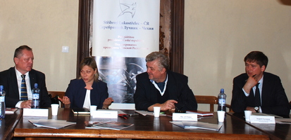   />&nbsp;&nbsp;<IMG class=